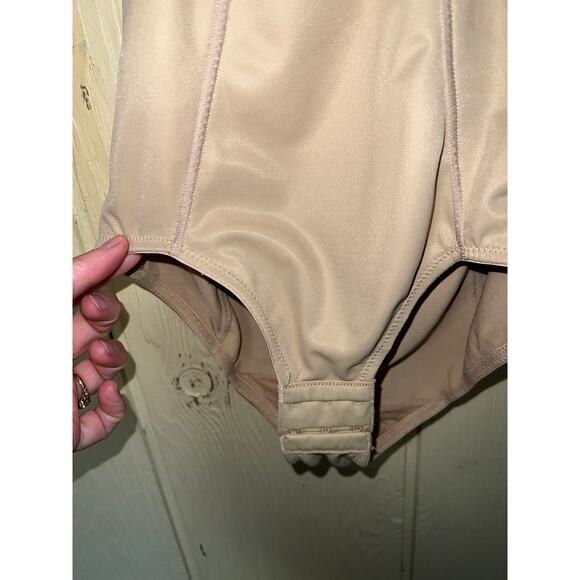Maidenform Shaper Body Briefer Small Wear Your Own Bra Open Bust Shapewear Tan - Picture 5 of 7